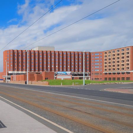 Grand Hotel Blackpool Esterno foto The hotel in 2017