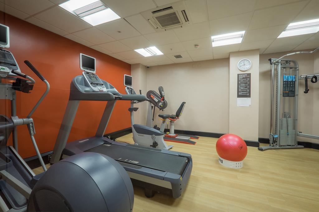 Grand Hotel Blackpool Esterno foto Fitness room in a hotel