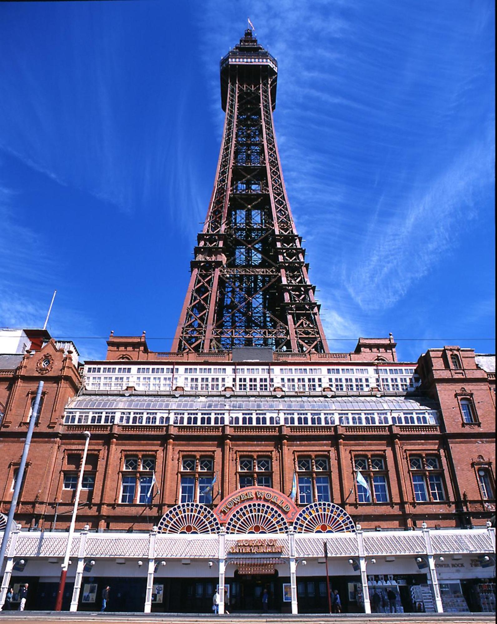Grand Hotel Blackpool Esterno foto The Blackpool Tower