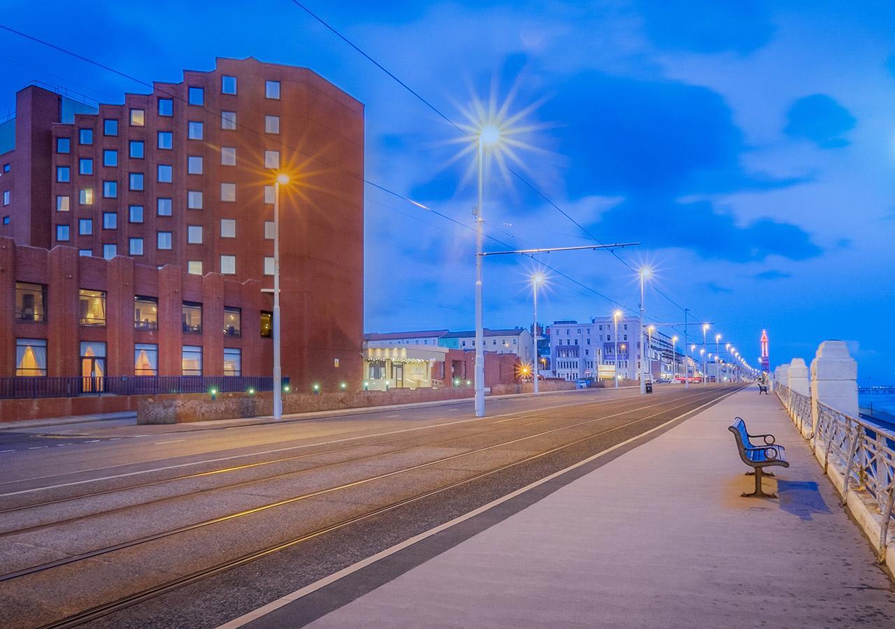Grand Hotel Blackpool Esterno foto The Grand Hotel at night
